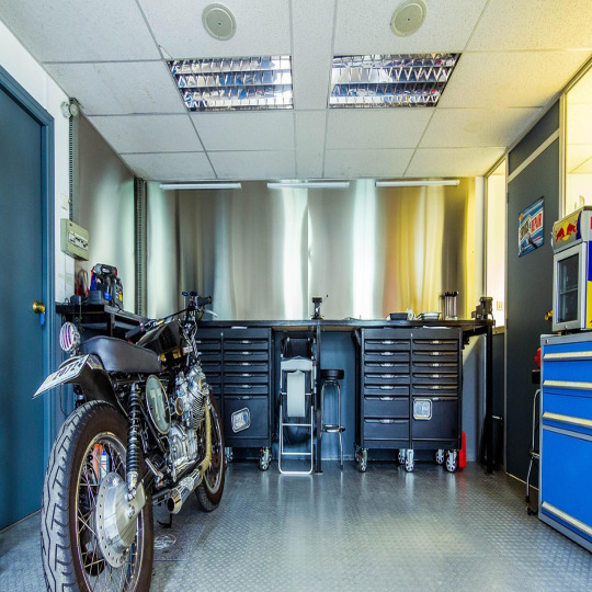 tools workshop repair toolbox technician